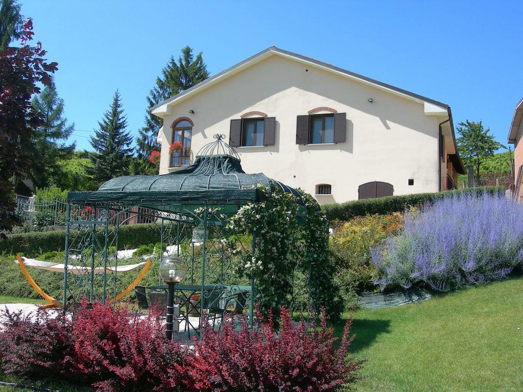 Hostal Ca Du Ruja Strevi Exterior foto